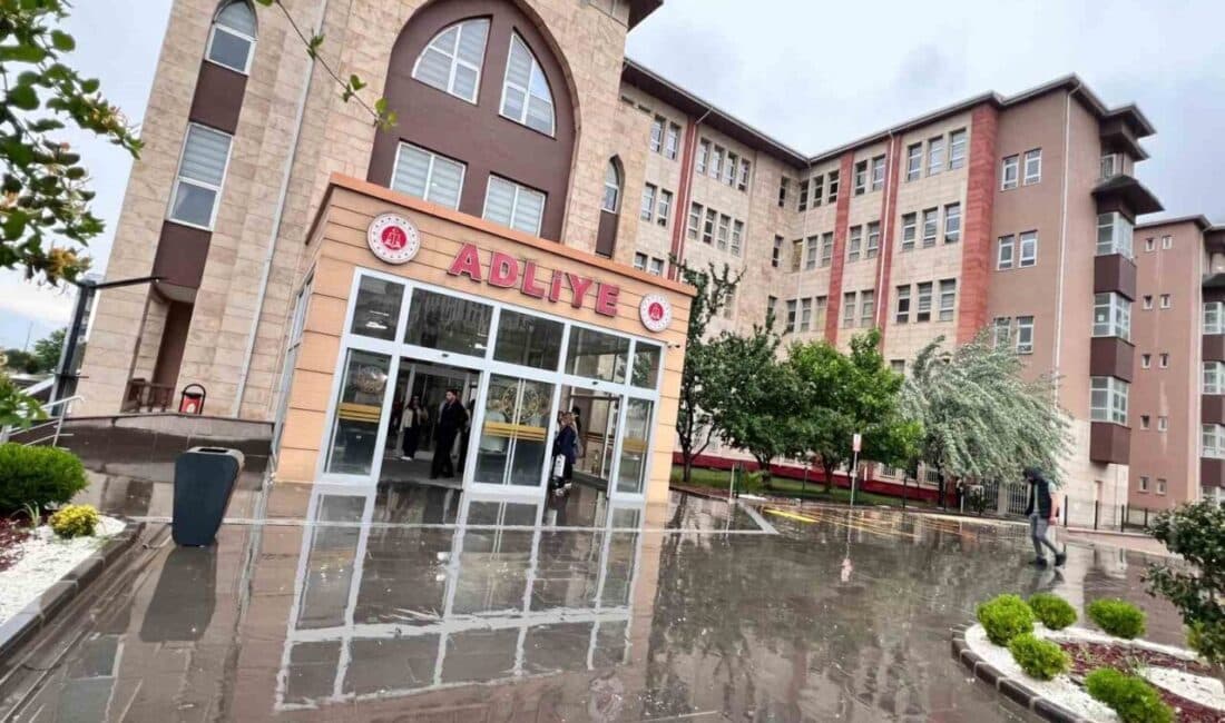 Kahramanmaraş'taki depremde yıkılan Ezgi Apartmanı ile ilgili davada, tutuklu sanık