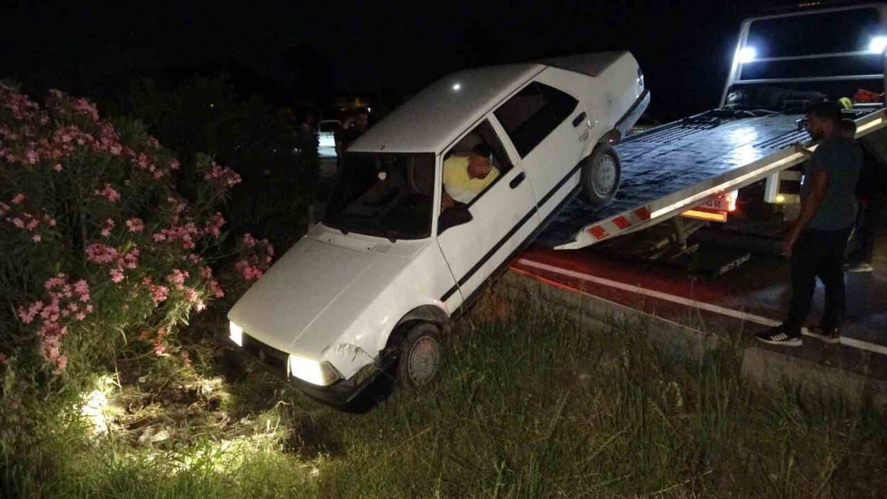 Antalya'nın Manavgat ilçesinde Alanya istikametinde seyir halindeki Raşit K.'nın kullandığı
