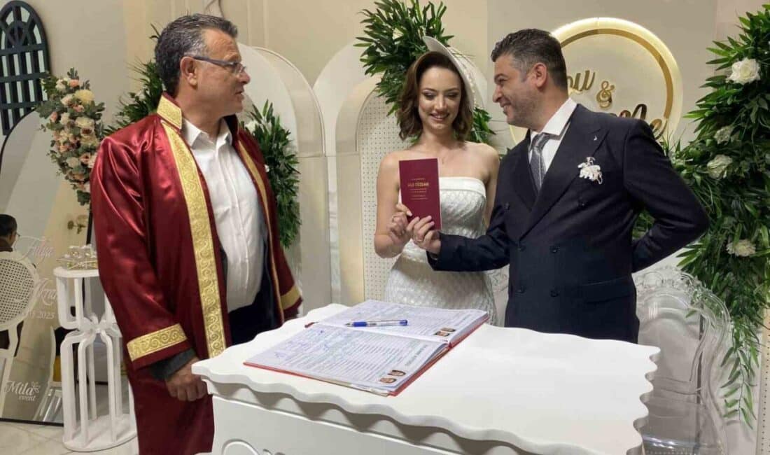 Manisa'nın Alaşehir ilçesinde, Filistinli Aile Hekimi Dr. Akram Mukat ile