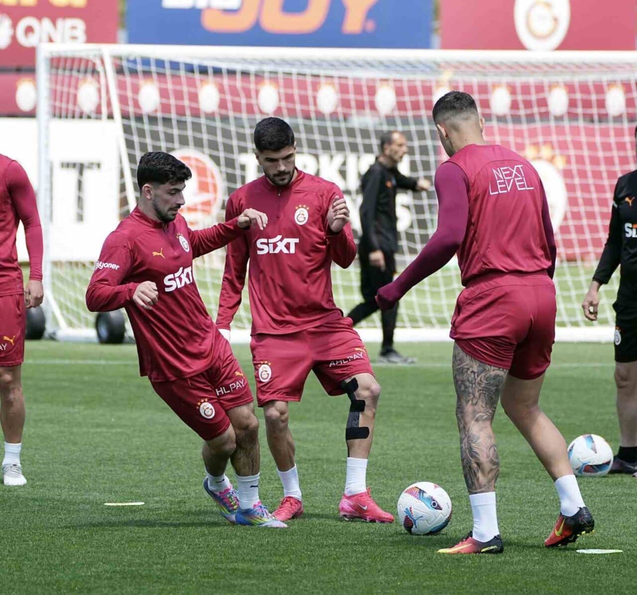 Galatasaray, Ziraat Türkiye Kupası finaline hazırlıklarını Kemerburgaz Metin Oktay Tesisleri'nde