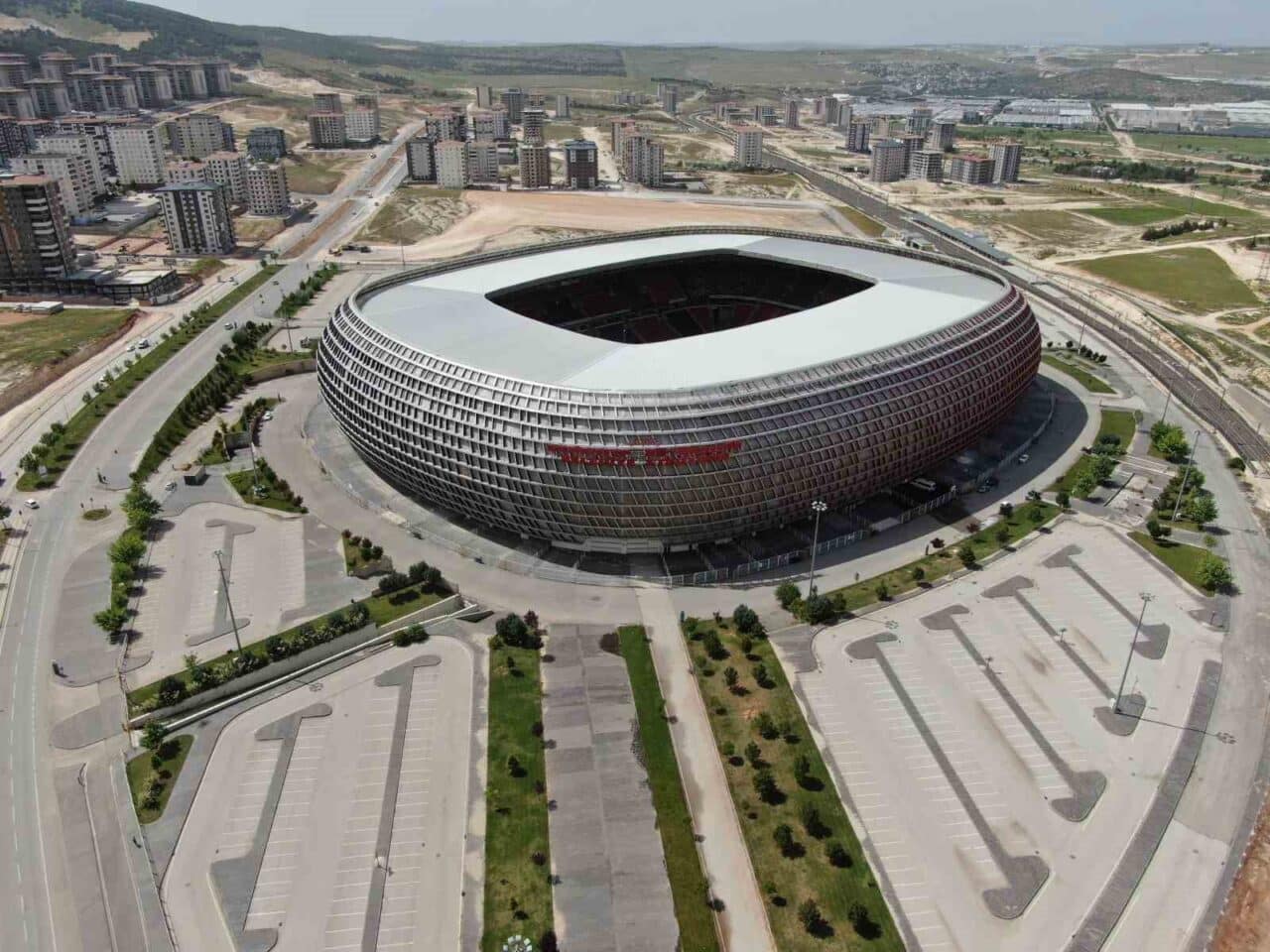 Galatasaray ve Trabzonspor'un Ziraat Türkiye Kupası finali Gaziantep Stadyumu'nda yapılacak.