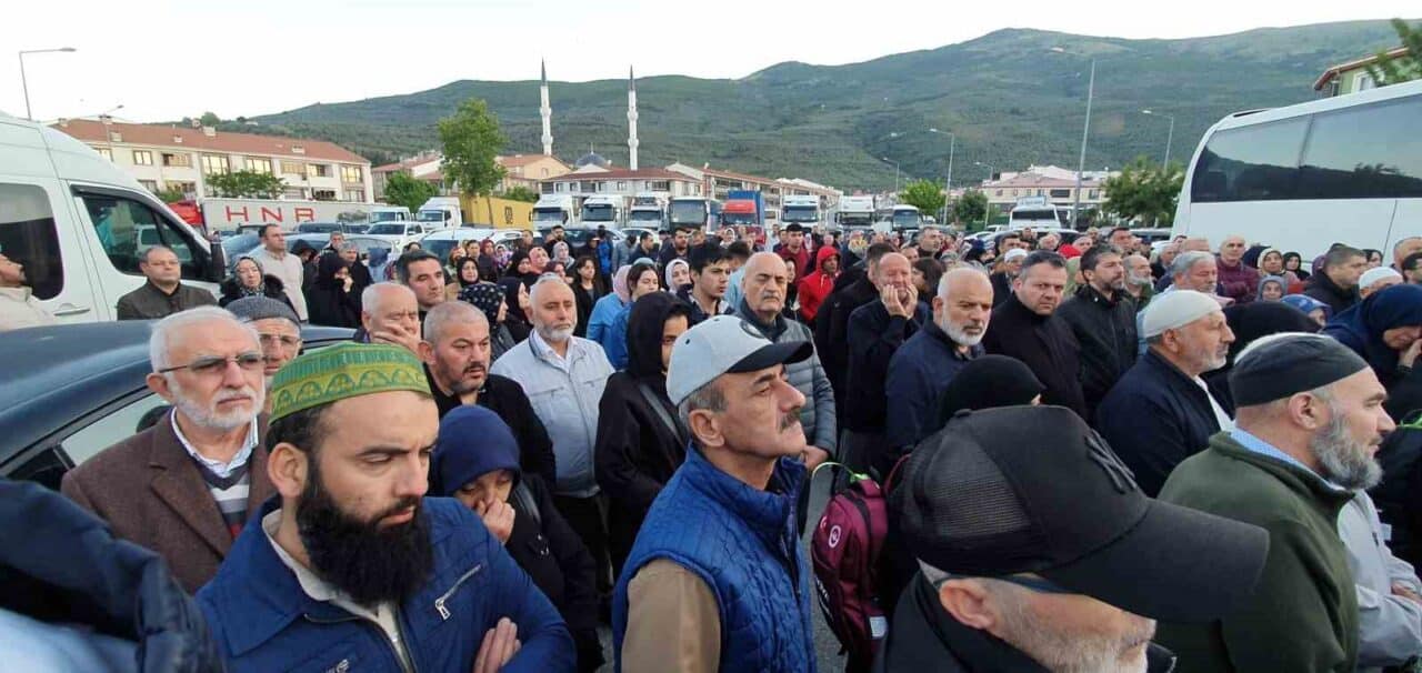 Diyanet İşleri Başkanlığı'nın düzenlediği törenle 47 Gemlikli hacı adayı, ailelerinin