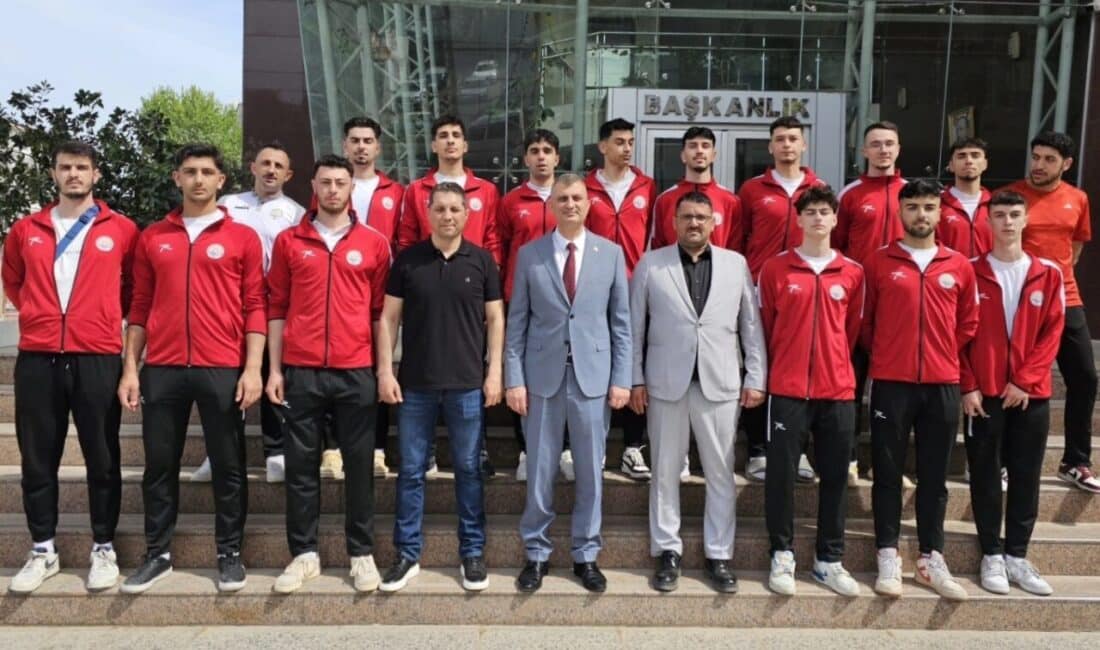 Gölcük Belediyespor Genç Voleybol Takımı, Türkiye Gençler Şampiyonası için Bilecik’e yola çıktı Gölcük Belediyespor Genç Erkek Voleybol Takımı, Türkiye Voleybol Gençler Şampiyonası