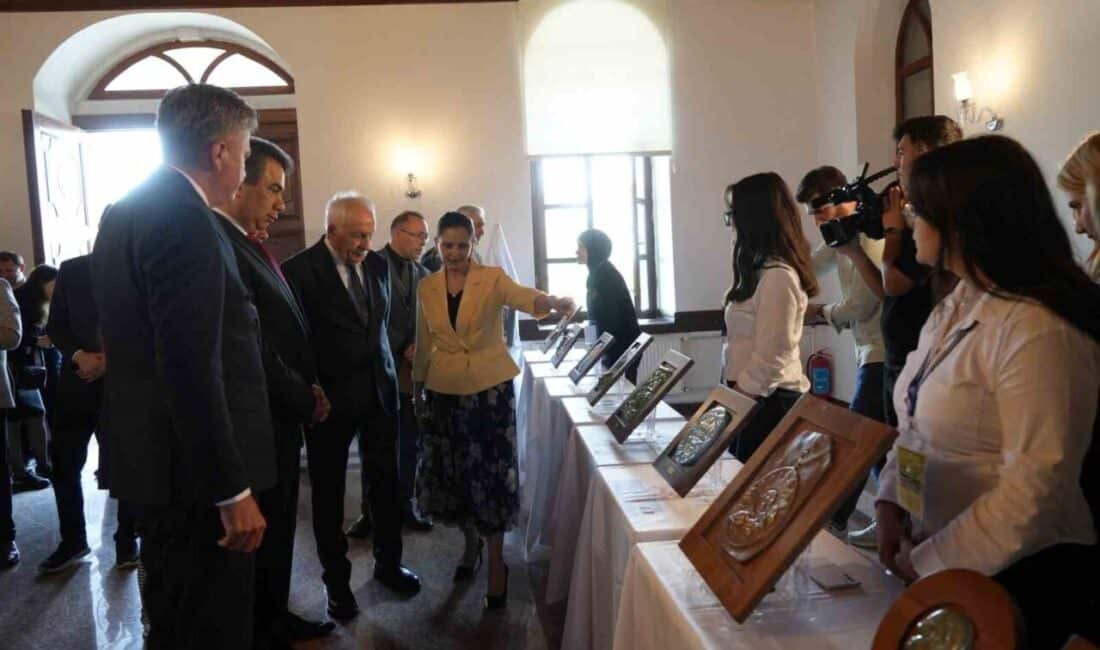 Kastamonu Abdurrahmanpaşa Lisesi, 140. yıl dönümünü kutladı. Törende, okul müdürü