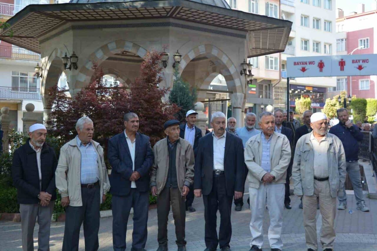 Diyanet İşleri Başkanlığı’nın 2025 hac organizasyonu için Söğüt’te düzenlenen uğurlama