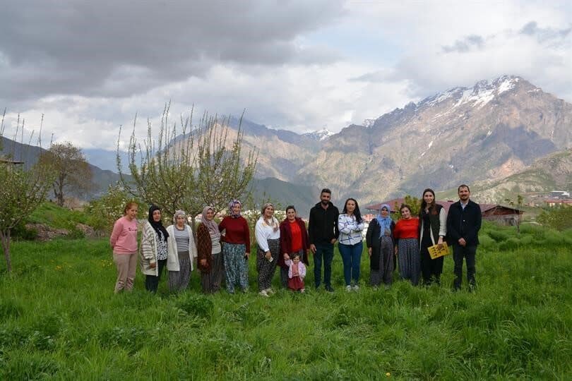 Hakkari'de, Tarım ve Orman Bakanlığı tarafından desteklenen "Safran Yetiştiriciliğini Geliştirme