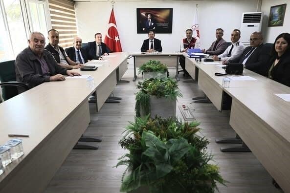 İl Mera Komisyonu Toplantısı, Vali Yardımcısı Ali Uysal’ın Yönetiminde Gerçekleşti Vali Yardımcısı Ali Uysal başkanlığında toplanan İl Mera Komisyonu, Zafer