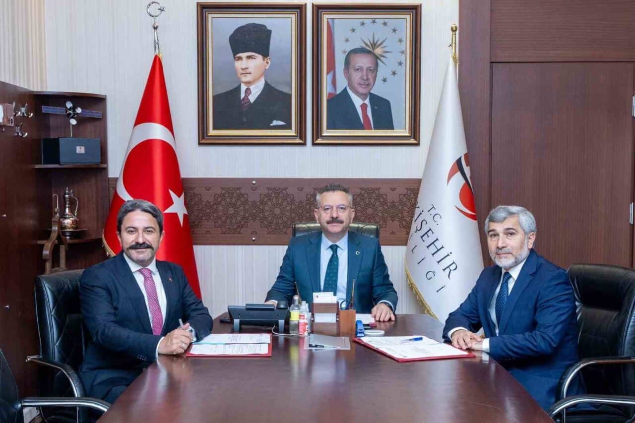 Eskişehir'de Vali Aksoy, İl Müftülüğü ve Gençlik Spor İl Müdürlüğü