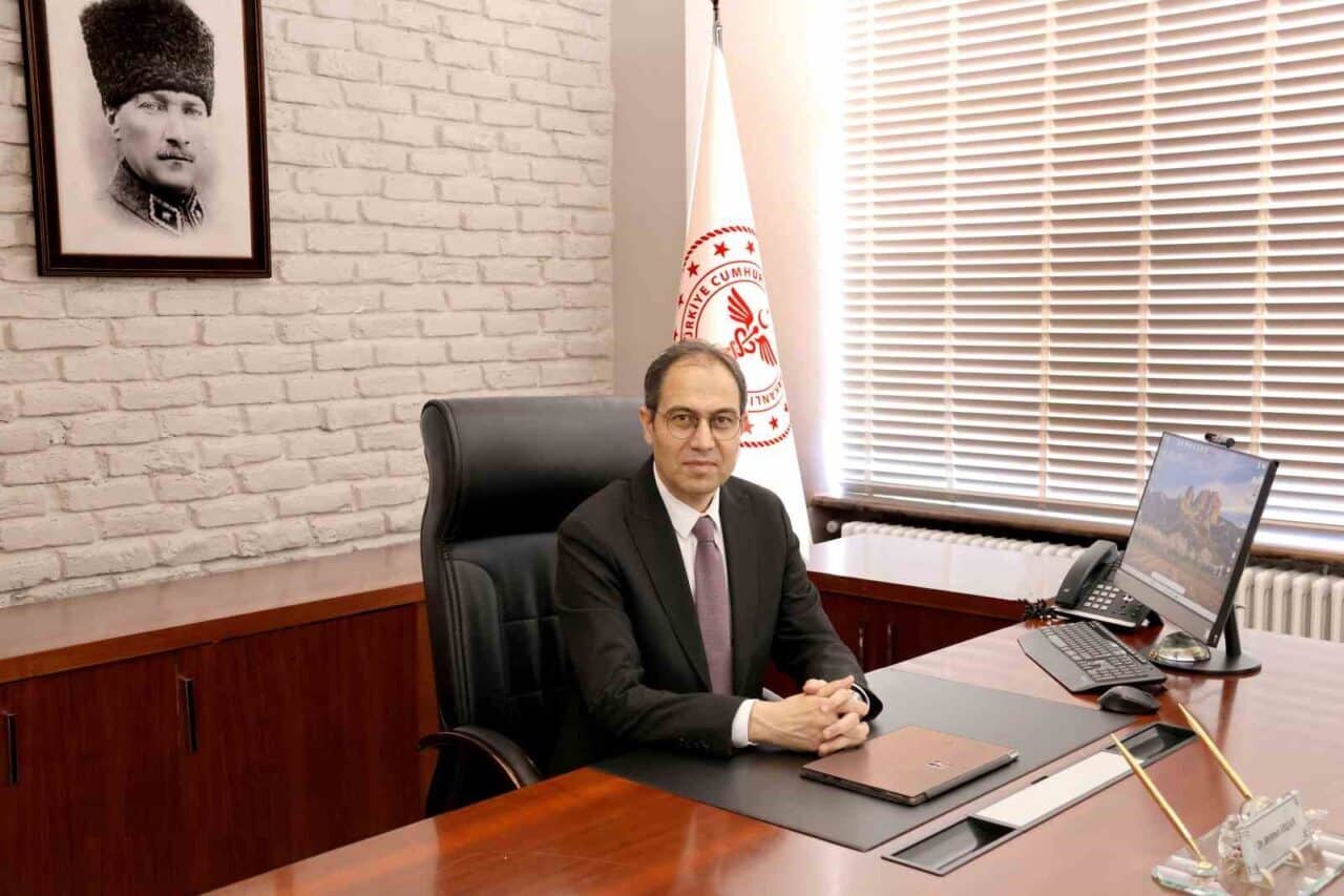 Kayseri İl Sağlık Müdürü Dr. Mehmet Erşan, cilt kanserinin risklerine