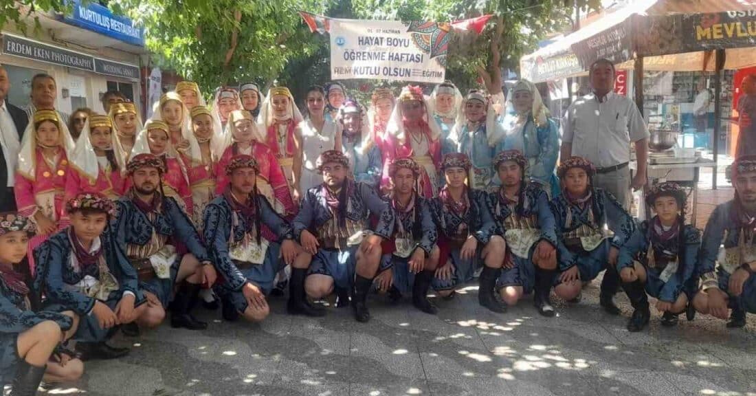 Hayat Boyu Öğrenme Haftası, Aydın’ın İncirliova ilçesinde düzenlenen bir törenle