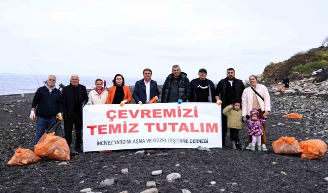 Zonguldak’ta İncivez Derneği, Kozlu sahilinde çevre temizliği etkinliği gerçekleştirdi. Zonguldak'ta İncivez Yardımlaşma ve Güzelleştirme Derneği, çevre bilincini artırmak için