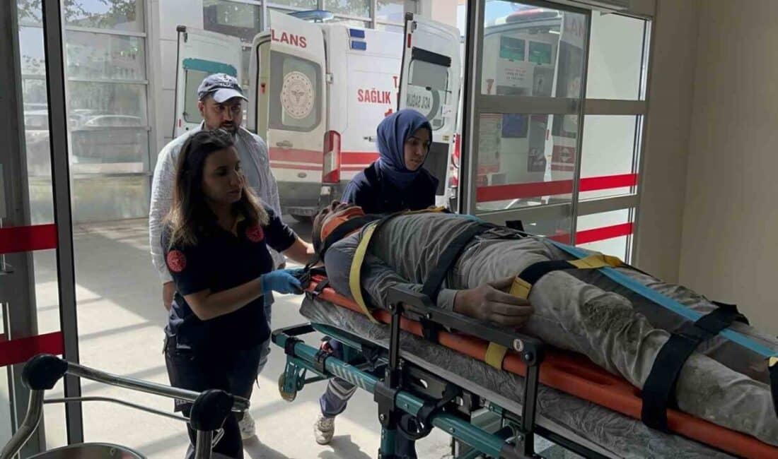 Adıyaman’da inşaat iskelesinin çökmesi sonucu iki işçi yaralandı Adıyaman'da bir inşaat iskelesinin çökmesi sonucu B.N. ve A.N. adlı