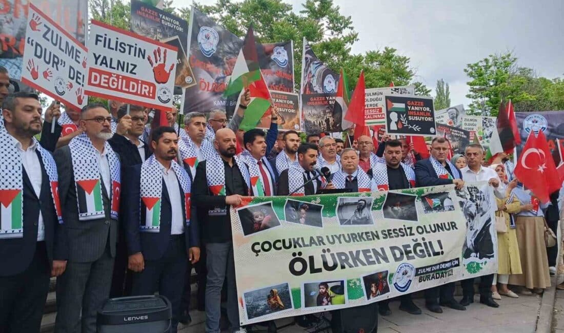 Kamu Birliği Konfederasyonu üyeleri, Osman Kaya'nın öncülüğünde, İsrail'in Filistin'e yönelik