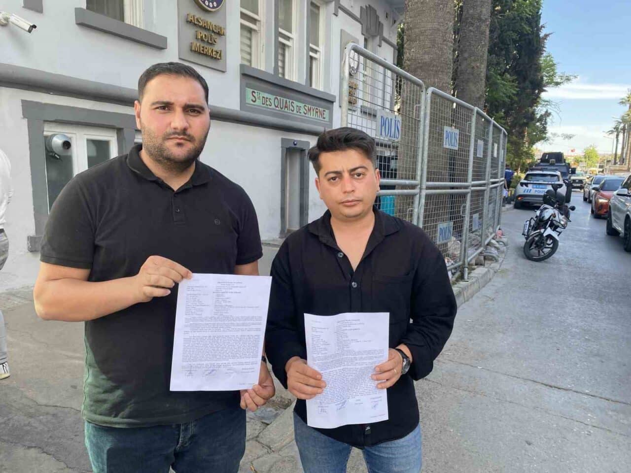 CHP'nin 19 Mayıs mitingi öncesi Gündoğdu Meydanı'ndaki vinç kazasını haberleştiren