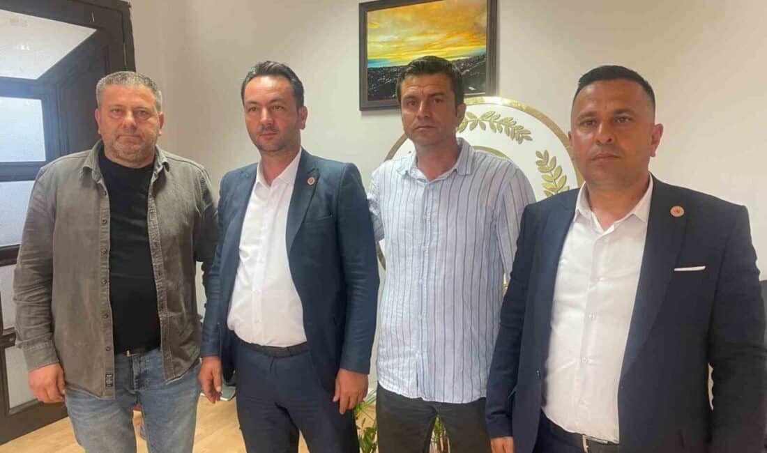 Bursa'nın İznik ilçesinde çiftçiler, tamamlanması 5 yıl geciken İznik Barajı'nın