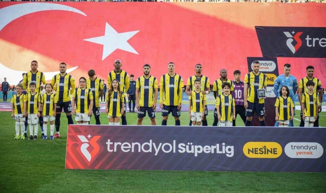 Fenerbahçe, Eyüpspor ile oynadığı maçta teknik direktör Jose Mourinho'nun öngördüğü