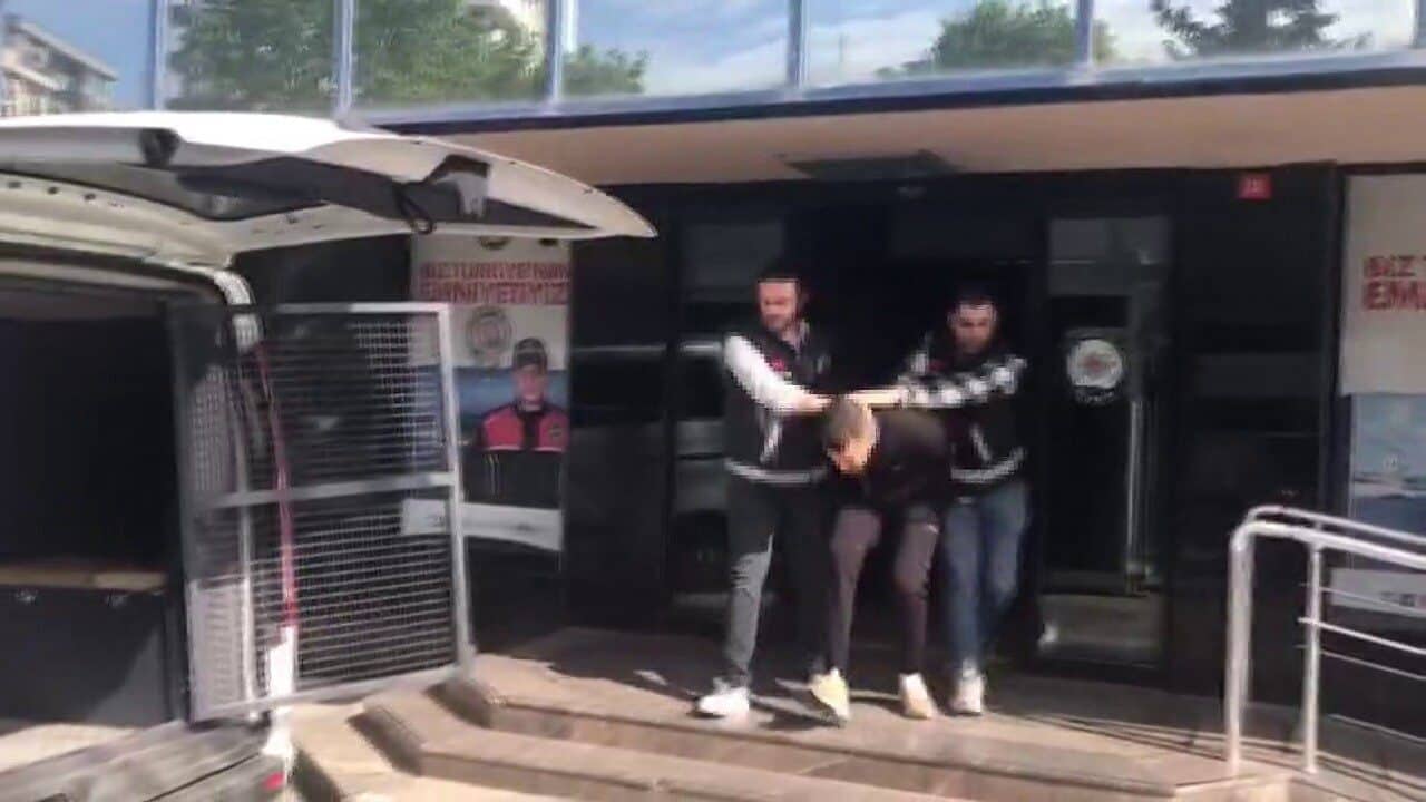 Kadıköy’de Galatasaray taraftarına silahla ateş ederek S.O. isimli kişiyi yaralayan