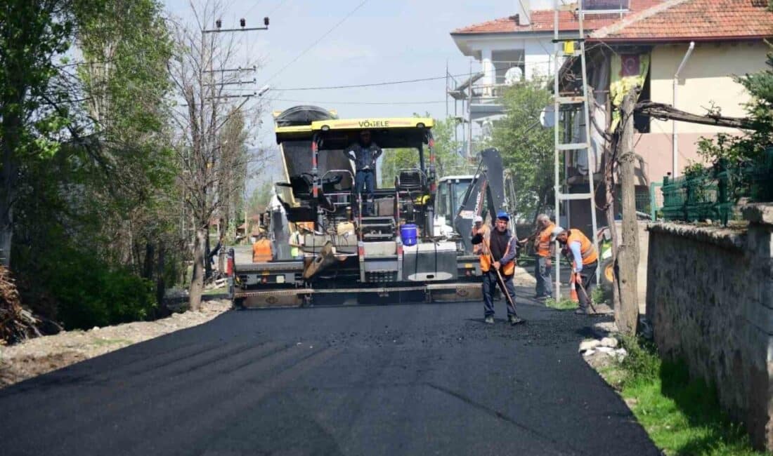 Kahramankazan Belediye Başkanı Selim Çırpanoğlu, Ahi Mahallesi'nde devam eden sıcak