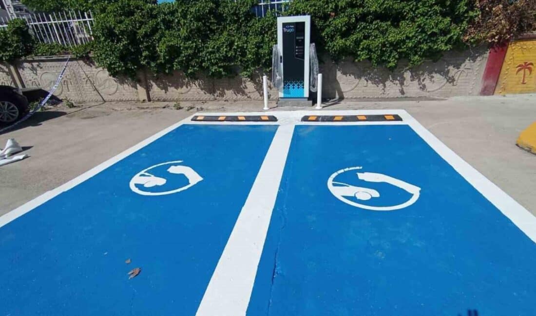 Adıyaman’ın Kahta ilçesinde, çevre dostu ulaşım için ilk elektrikli araç