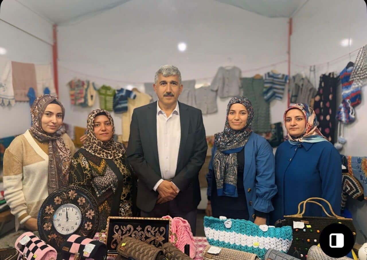 Adıyaman'ın Kahta ilçesinde "Üreten Kadınlar" fuarı düzenlendi, kadın girişimcilerin el
