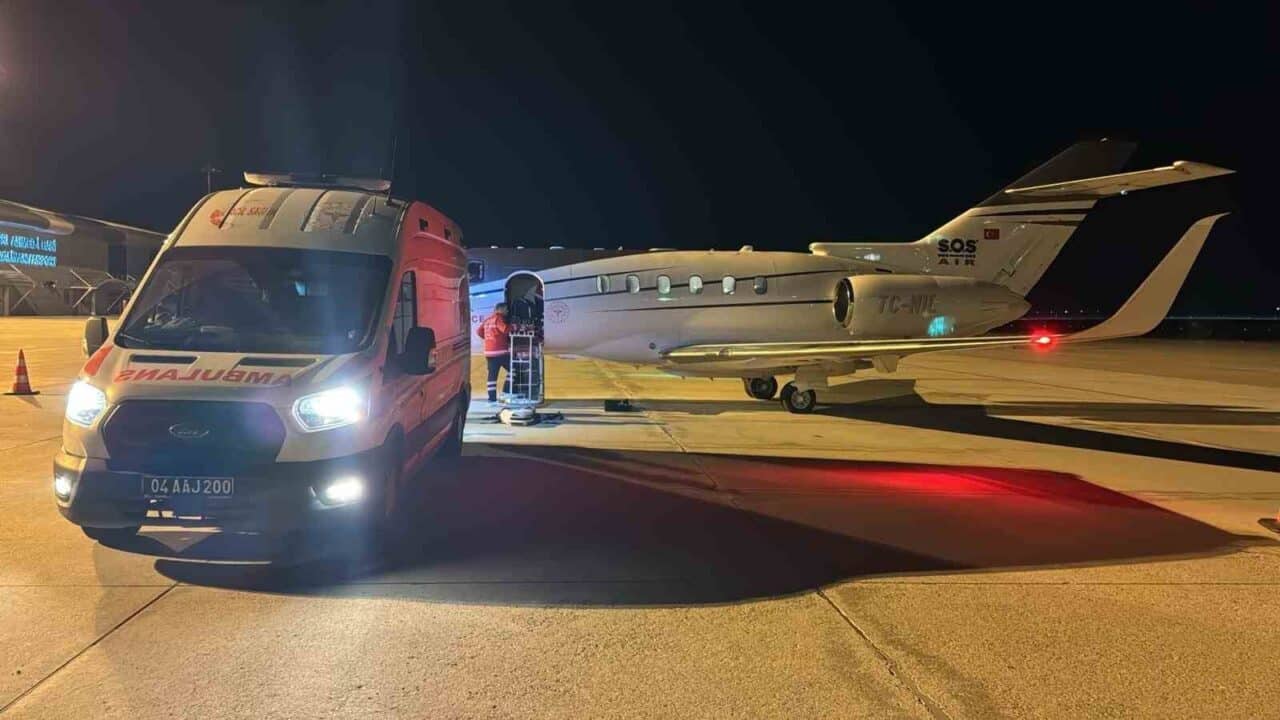 17 yaşındaki bir hasta, ölümcül kalp ritim bozukluğu nedeniyle Ağrı