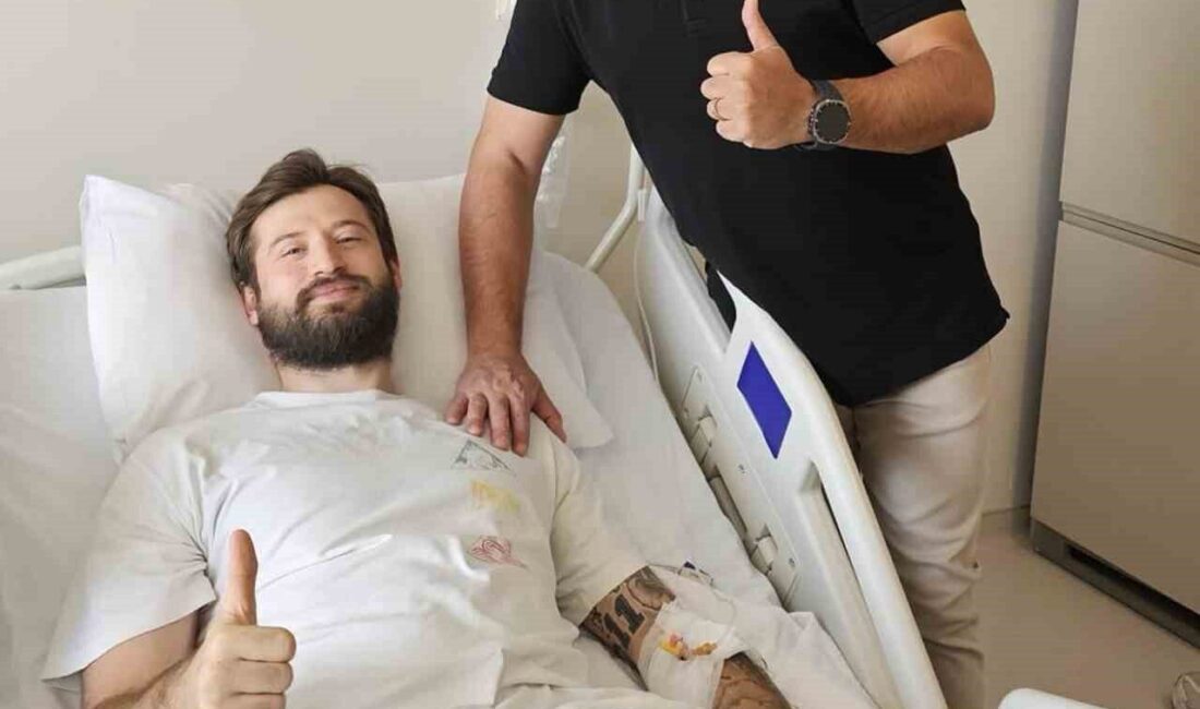 Karşıyaka Basketbol, Thomas Akyazılı’nın Bel Fıtığı Ameliyatını Gerçekleştirdiğini Açıkladı Karşıyaka Basketbol, takım oyuncusu Thomas Akyazılı'nın bel fıtığı ameliyatı olduğunu