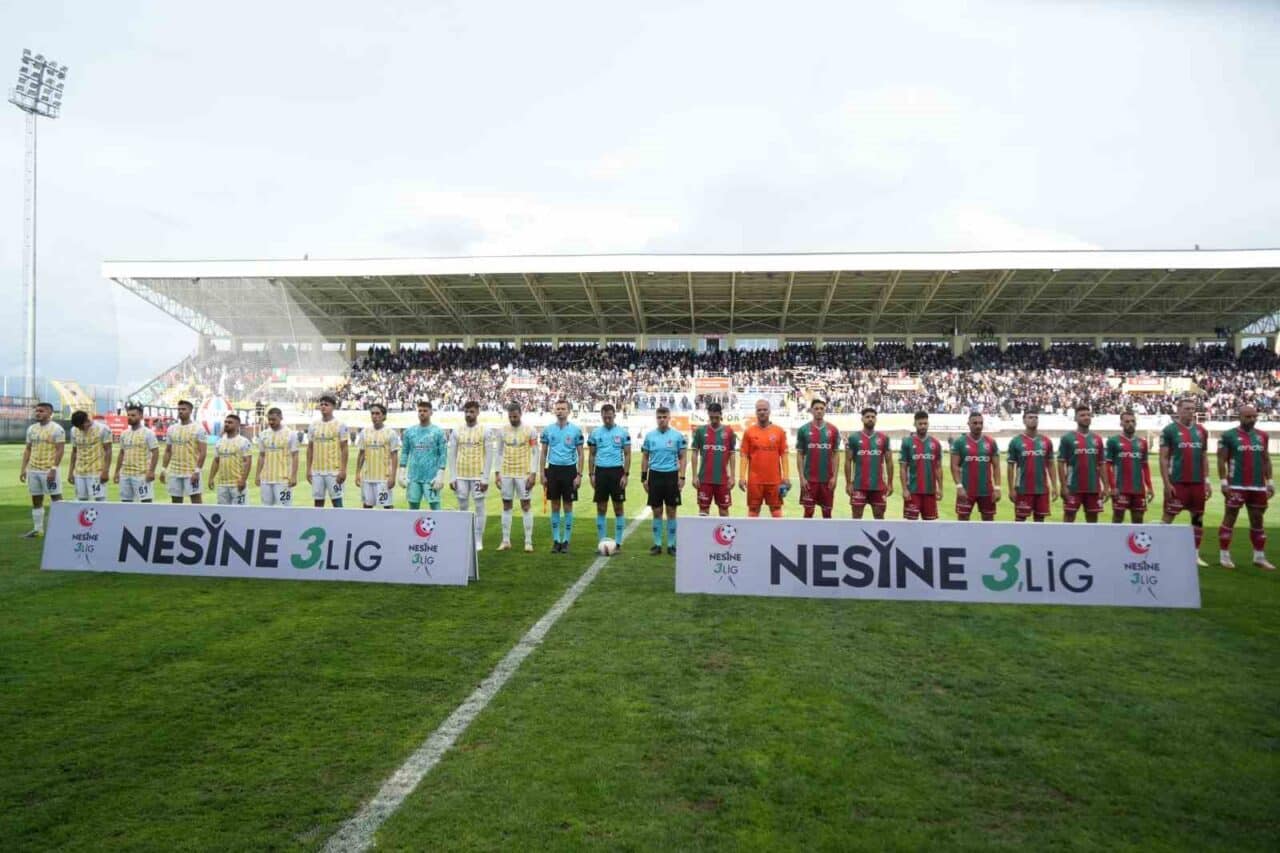 Karşıyaka, TFF 3. Lig Play-Off finalinde Muşspor ile oynadığı maçta