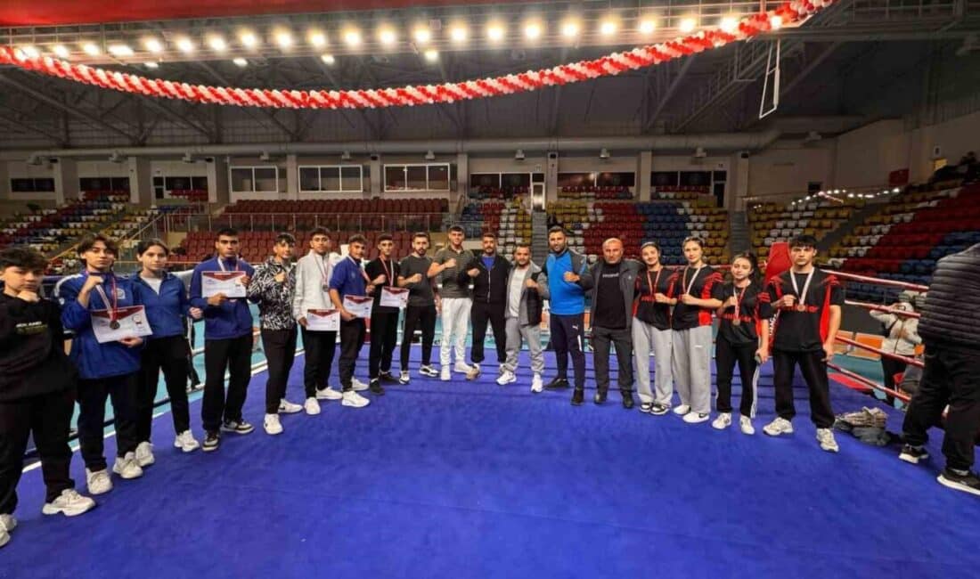 Bolu'da düzenlenen Muaythai Okul Sporları Gençler Türkiye Şampiyonası'nda Kayserili sporcular