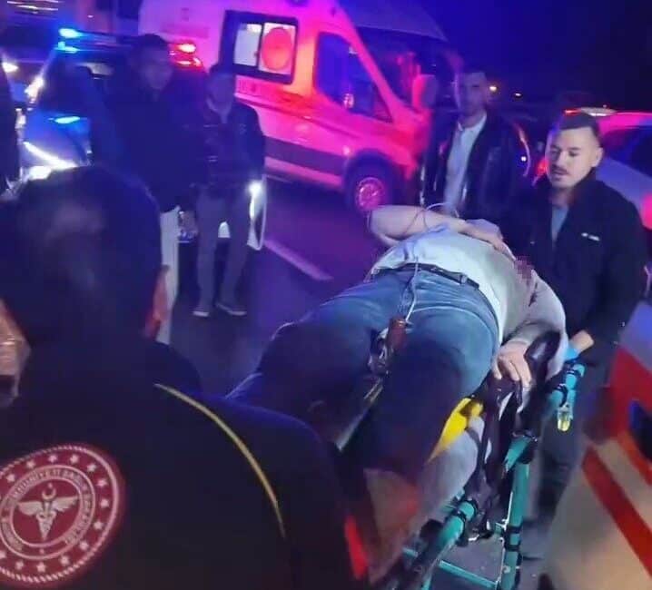Tekirdağ'ın Süleymanpaşa ilçesinde N.K. yönetimindeki araç, M.Ö. idaresindeki çekiciye çarptı.