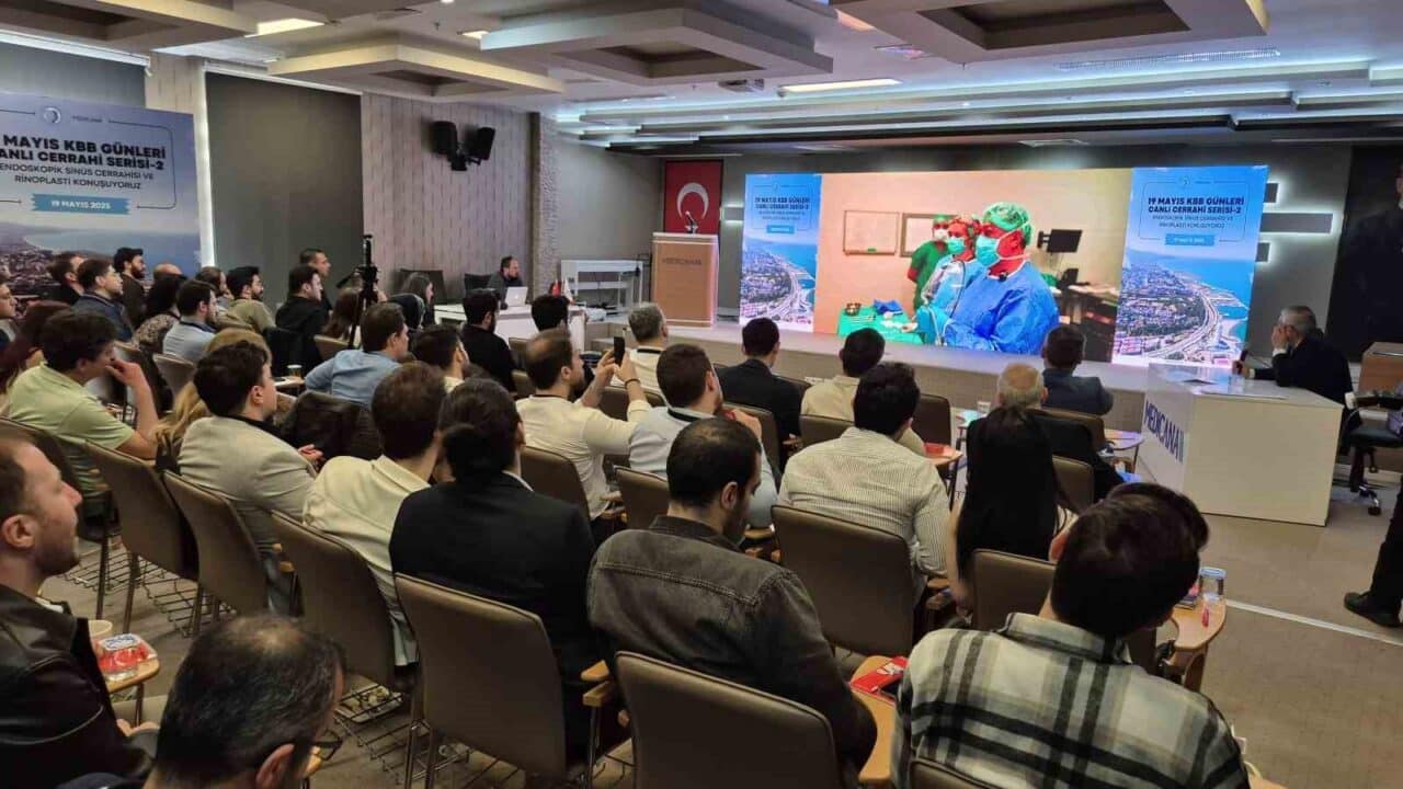 Samsun'da düzenlenen "19 Mayıs KBB Günleri" etkinliği, Türkiye’nin birçok yerinden