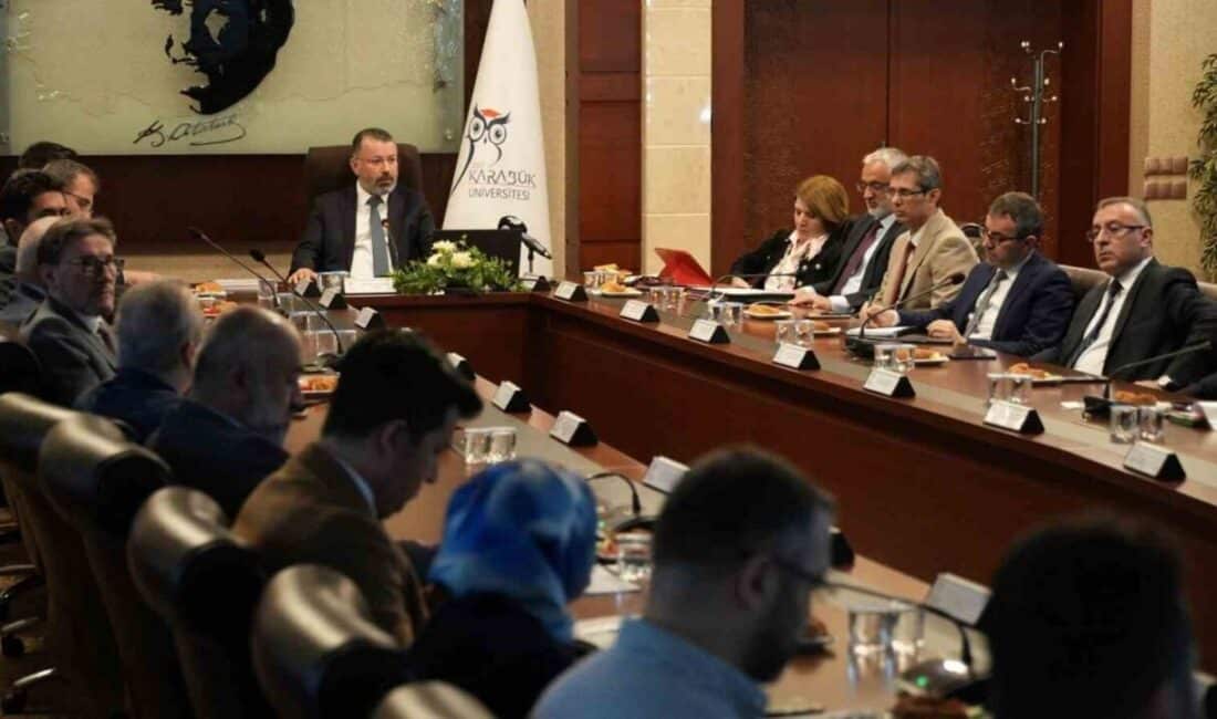 Karabük Üniversitesi Senatosu, Rektör Prof. Dr. Fatih Kırışık başkanlığında toplantı