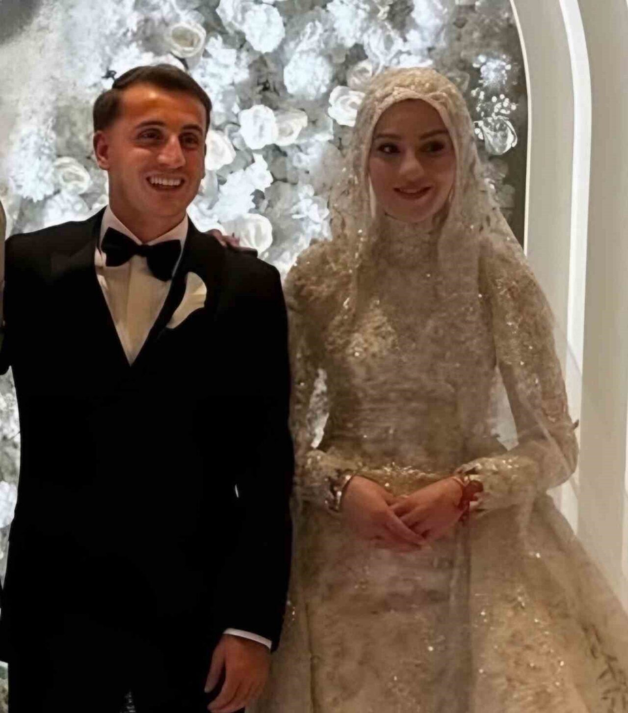 A Milli Takım ve Benfica'nın futbolcusu Kerem Aktürkoğlu, Ceren Azak