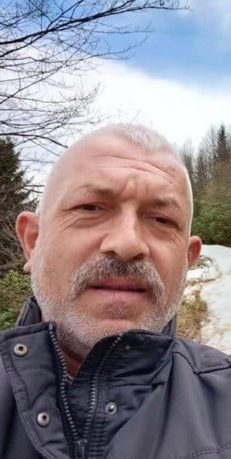 Giresun'un Bulancak ilçesinde, Raşit Altun (45) ağaç kesimi sırasında kestiği