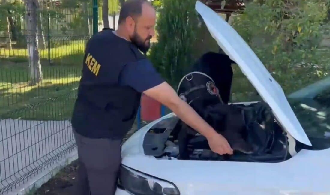 Kırklareli'nde Narkotik Suçlarla Mücadele ekipleri, bir aracı durdurdu ve 341