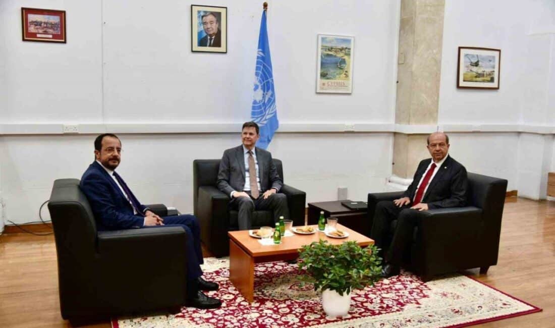 KKTC Cumhurbaşkanı Ersin Tatar ve Rum Yönetimi Başkanı Nikos Hristodulidis,