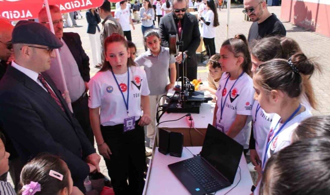Kocaali'deki Gümüşoluk Ortaokulu, 21-22 Mayıs 2025'te 4006 TÜBİTAK Bilim Fuarı'na