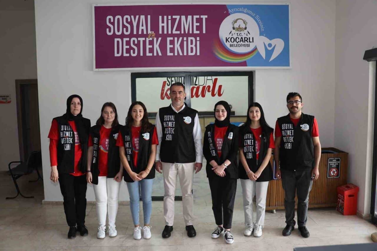 Koçarlı Belediye Başkanı Özgür Arıcı, ihtiyaç sahibi vatandaşlara ulaşmak amacıyla