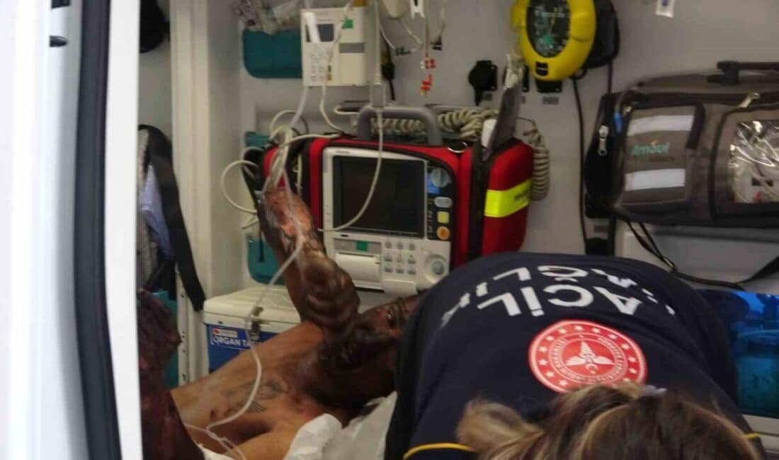 Antalya'daki bir korku evinde, ekipman bakımı sırasında çıkan yangında 3