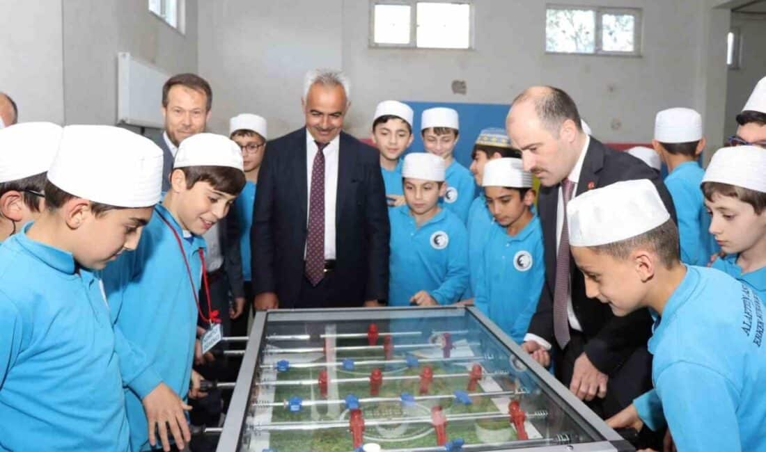 Oltu Belediye Başkanı Adem Çelebi, Alaettin Aslan Yatılı Erkek Hafızlık