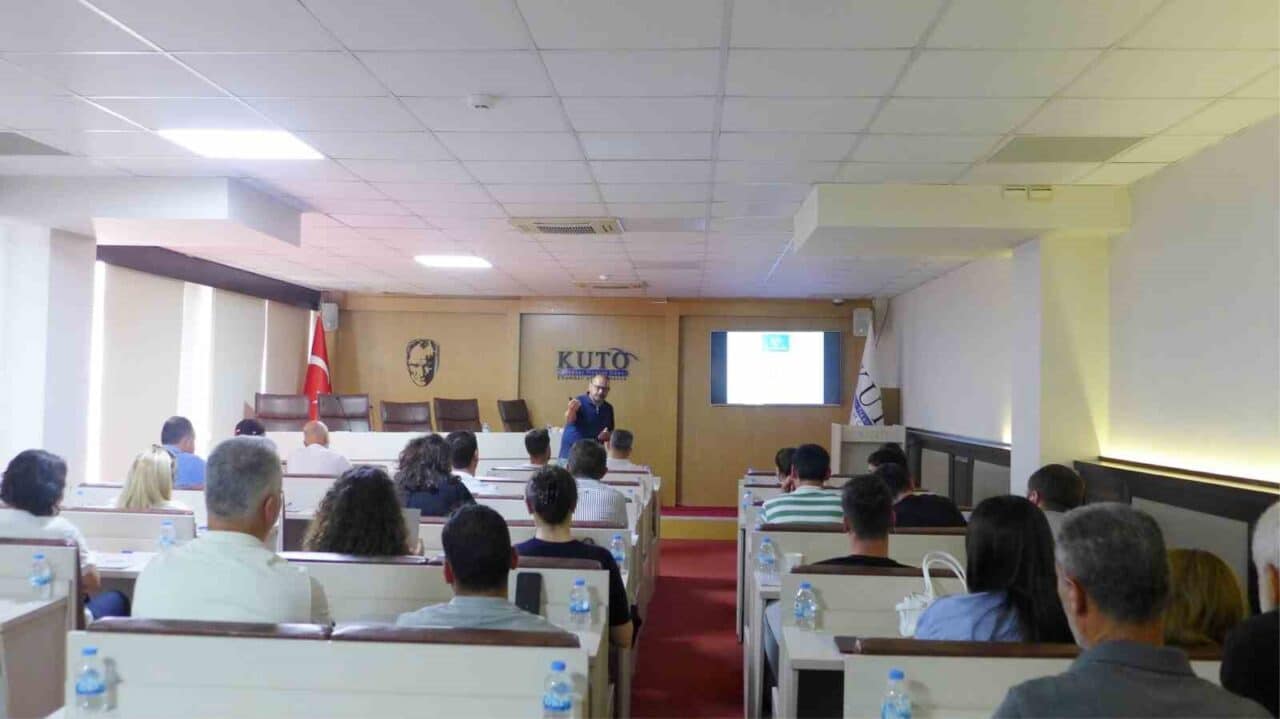 Kuşadası Ticaret Odası ve Aydın İl Sağlık Müdürlüğü işbirliğiyle düzenlenen