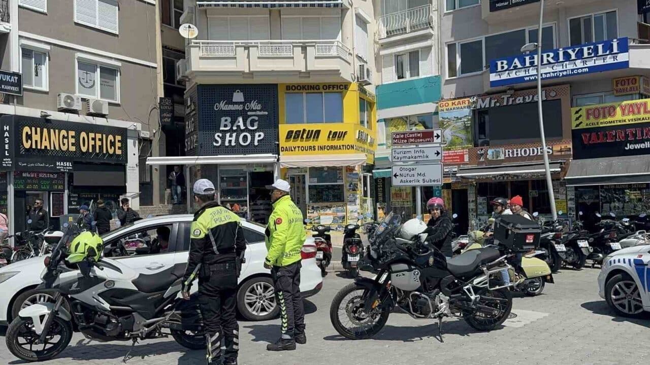 Marmaris'te, 2025'te düzenlenen trafik denetimlerinde 14 bin 023 kural ihlali