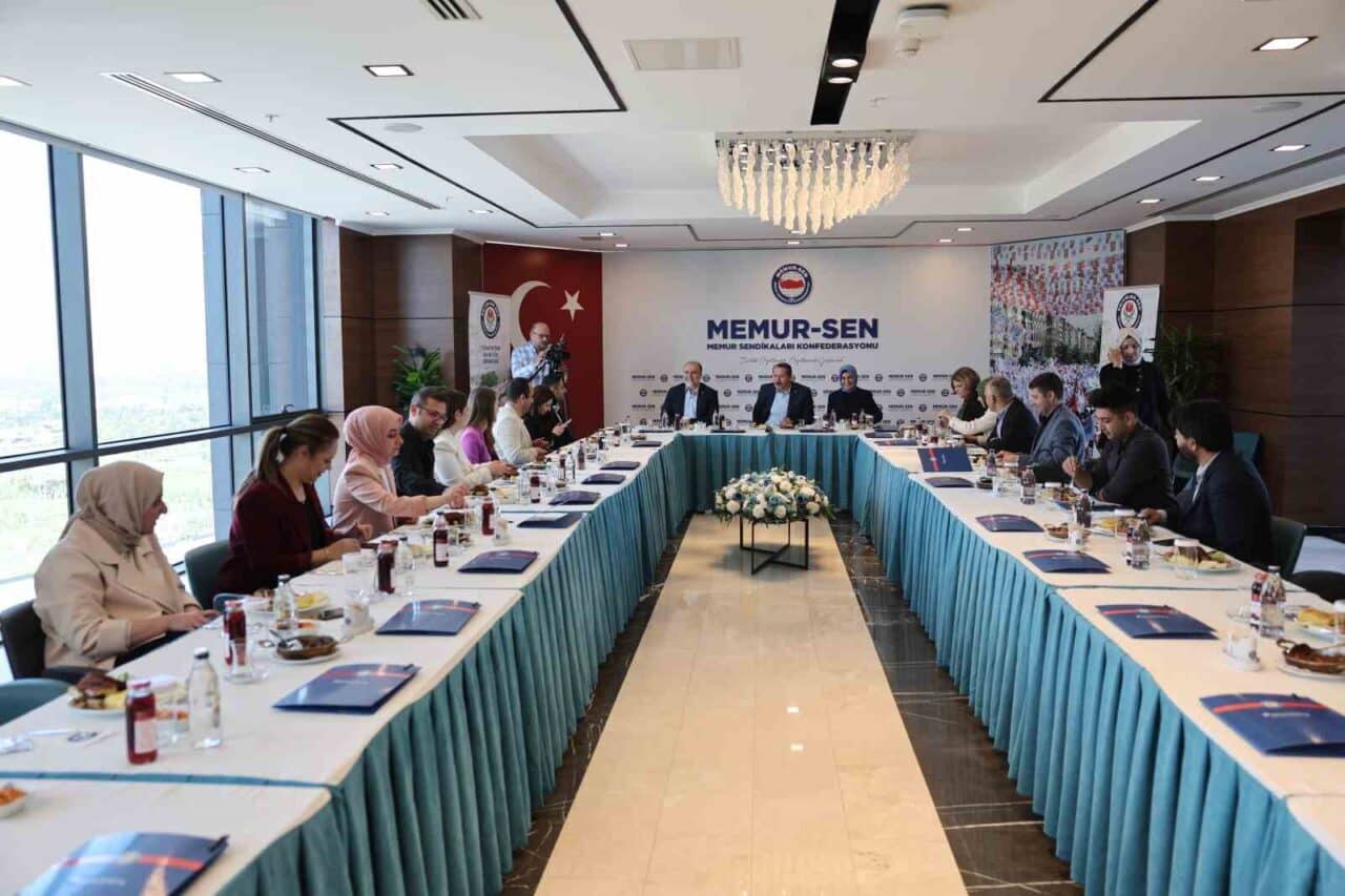Memur-Sen Genel Başkanı Ali Yalçın, çocuklu ailelere yönelik vergi indirimleri