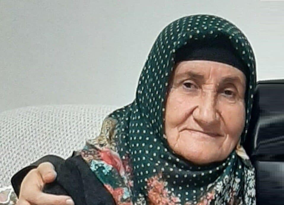 Nevşehir'in Yuva köyünde 72 yaşındaki Nazmiye Y., merdivenden düşerek ağır