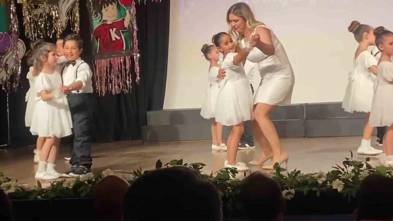 Zonguldak’ın Karadeniz Ereğli ilçesindeki bir okulda 1. sınıfa geçiş etkinliği