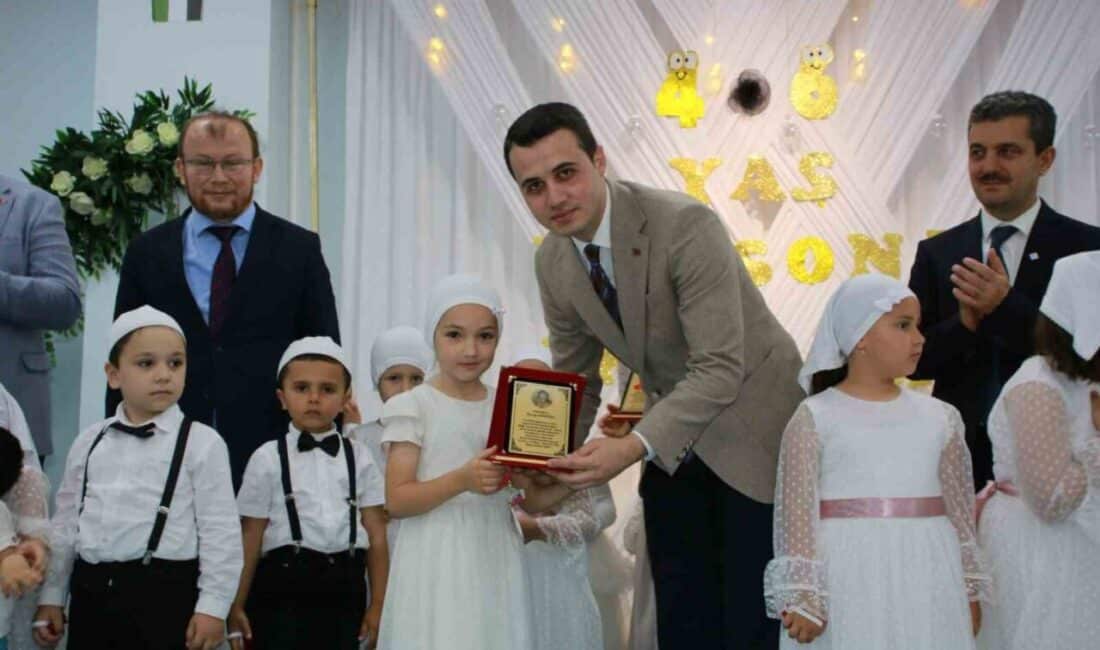 Düzce'nin Çilimli ilçesinde düzenlenen Kur'an kursları yıl sonu sergisi yoğun