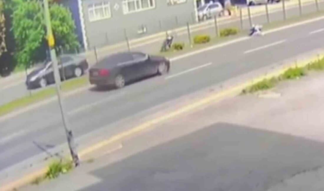 Zonguldak'ın Ereğli ilçesinde Berkay Ç.’nin kullandığı motosiklet, otomobili sollarken kontrolden
