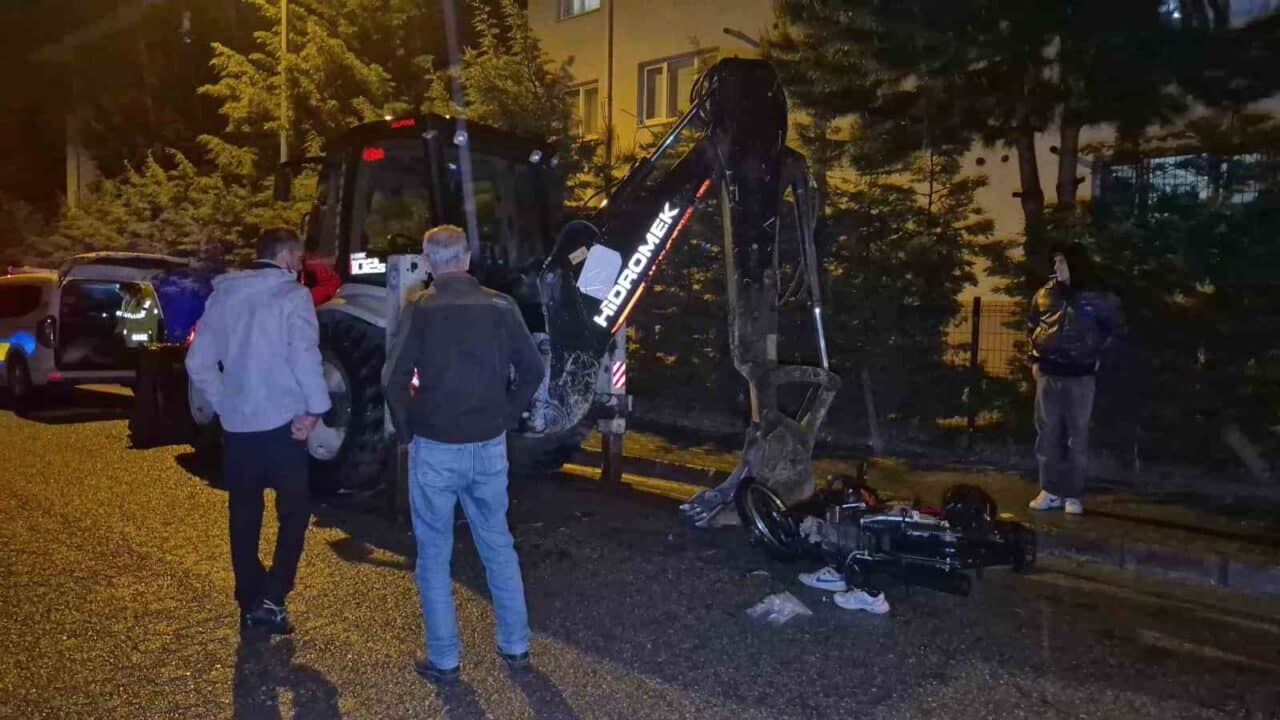 Düzce'de, Murat Can Y. idaresindeki motosiklet, sağanak yağış nedeniyle görüş