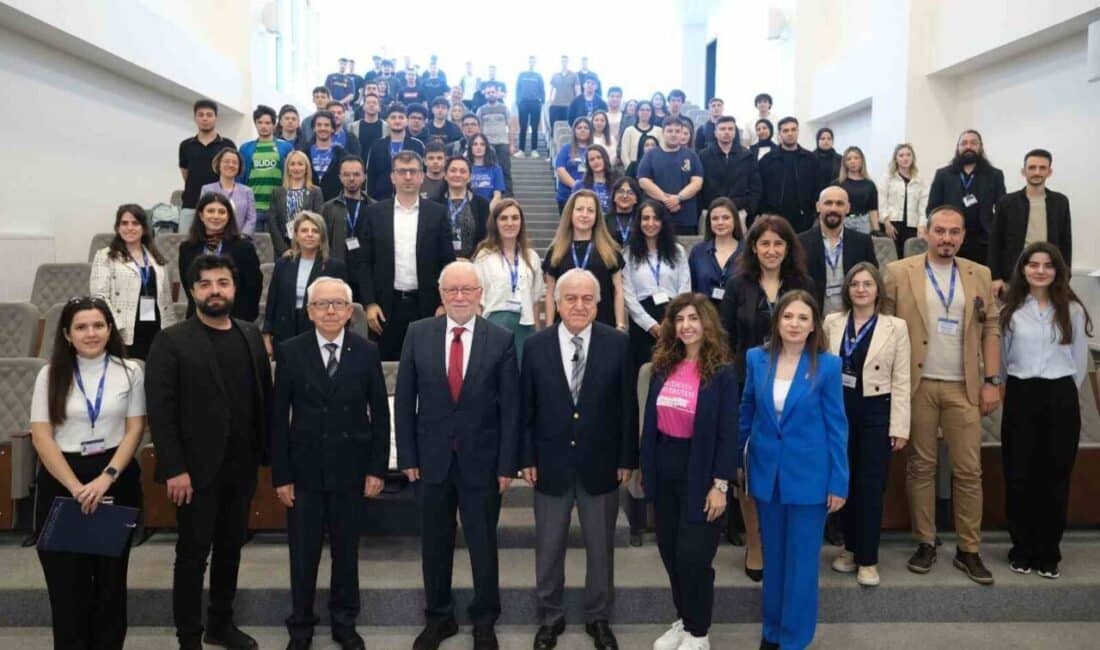 Mudanya Üniversitesi, Meslek Yüksekokulu tarafından düzenlenen 'Kariyer Günleri' etkinliği ile