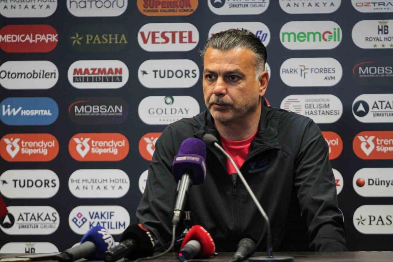 Atakaş Hatayspor Teknik Direktörü Murat Şahin, Başakşehir’e 4-2 yenildikleri maçın