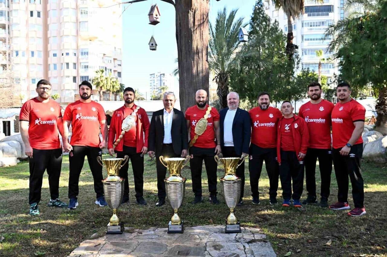 Muratpaşa Belediyesi Spor Kulübü, yeni dönemde Özcan Yılmaz başkanlığında yönetim